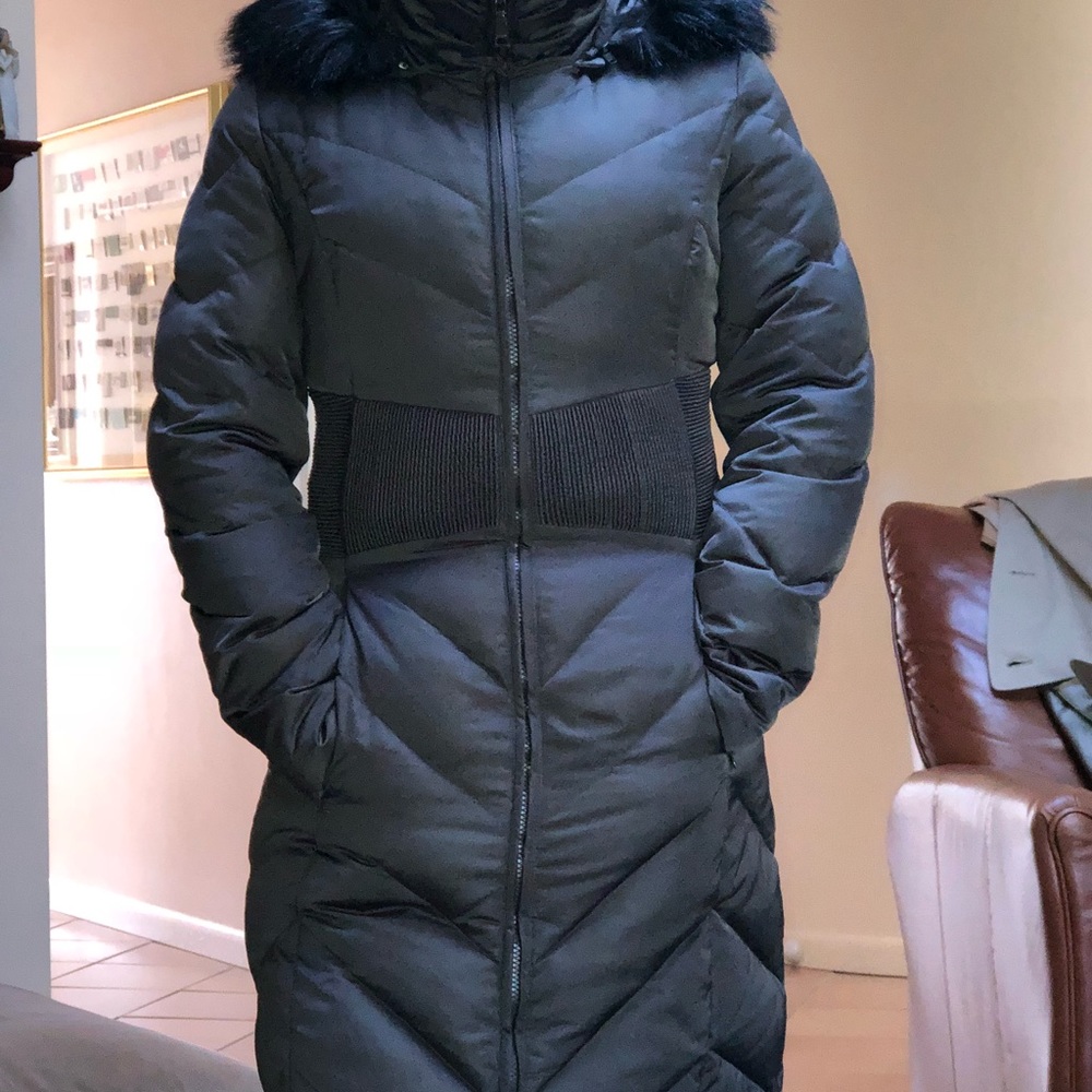 Ladies Tahari down coat